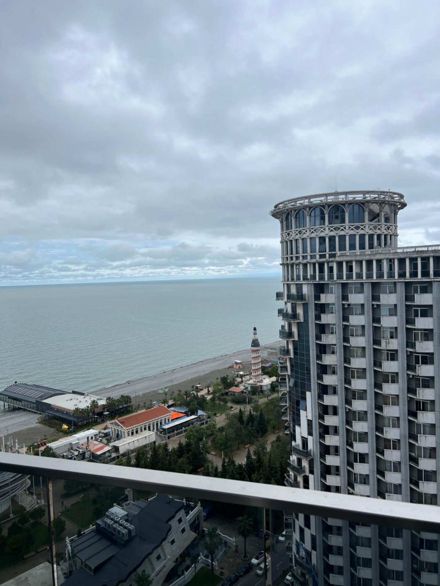 Ferienwohnung Orbi Sea Towers Batumi Exterior foto